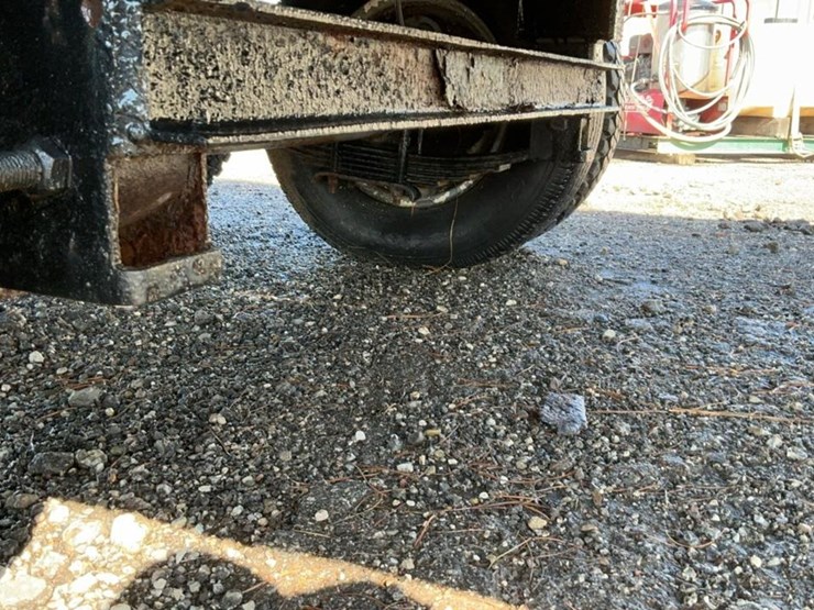 #2207-•-flatbed-equipment-trailer-image-30