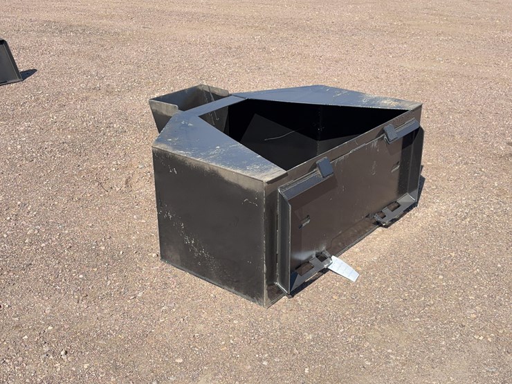 concrete-placement-bucket-image-5