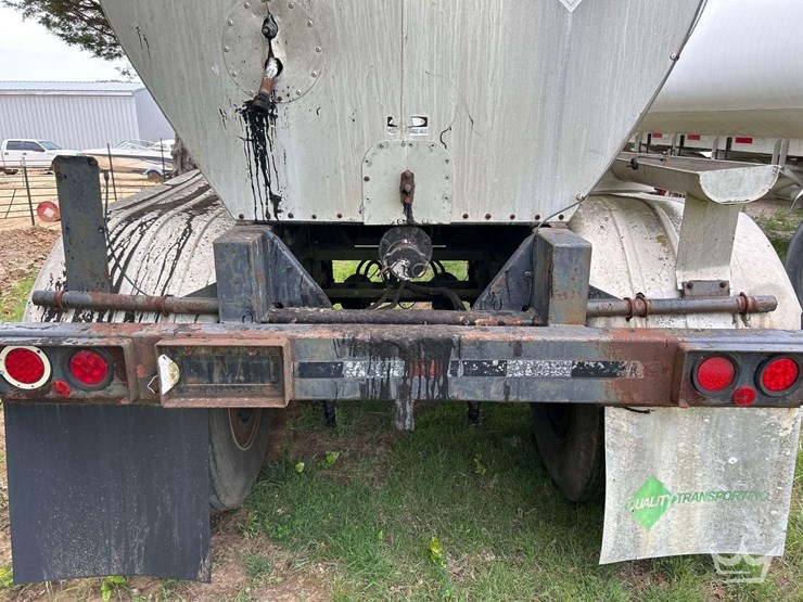 2002-harmon-steel-barrel-7,000-gallon-asphalt-t/a-tanker-trailer-image-13