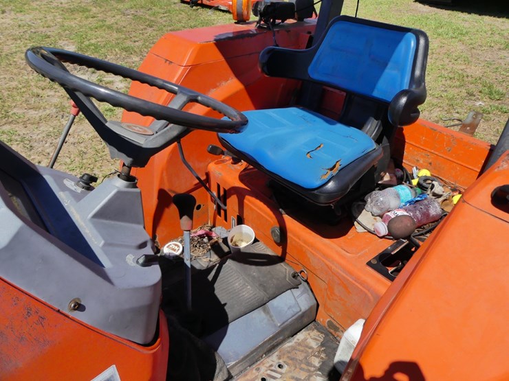 1999-kubota-m4700-image-10