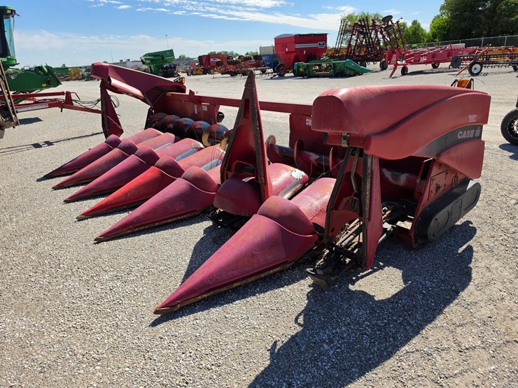 2010-case-ih-2208-image-12