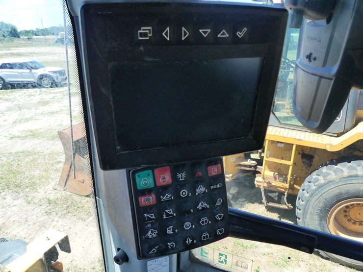 2019-deere-544l-image-14