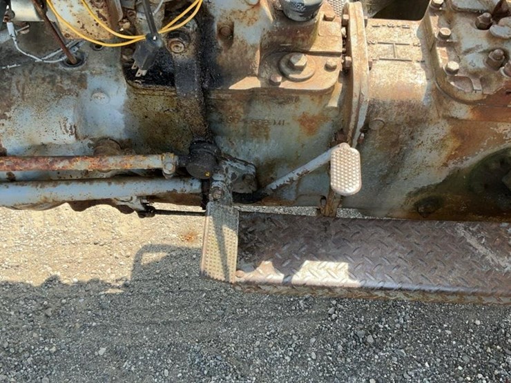 massey-ferguson-35-image-35