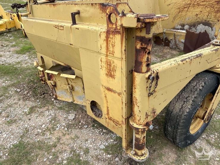 t/a-aggregate-spreader-box-wheel-loader-attachment-image-6