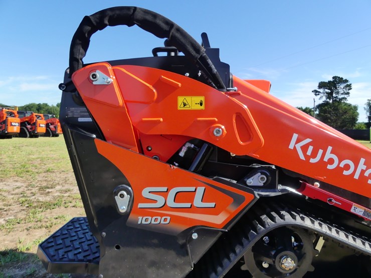 2026-kubota-scl1000-image-7