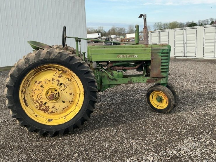 john-deere-b-image-6