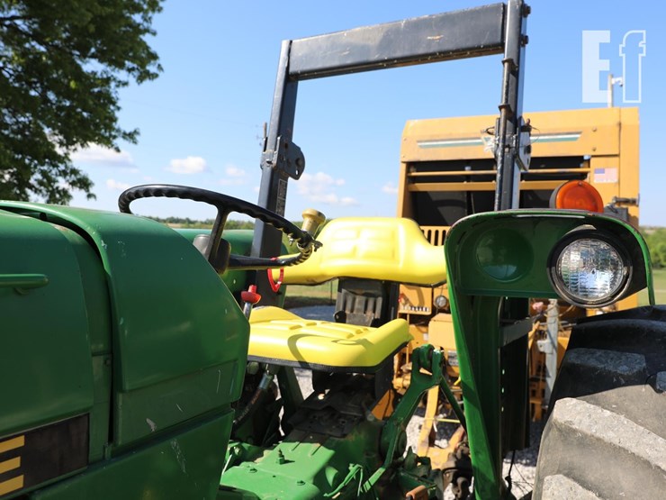 john-deere-2355-image-10