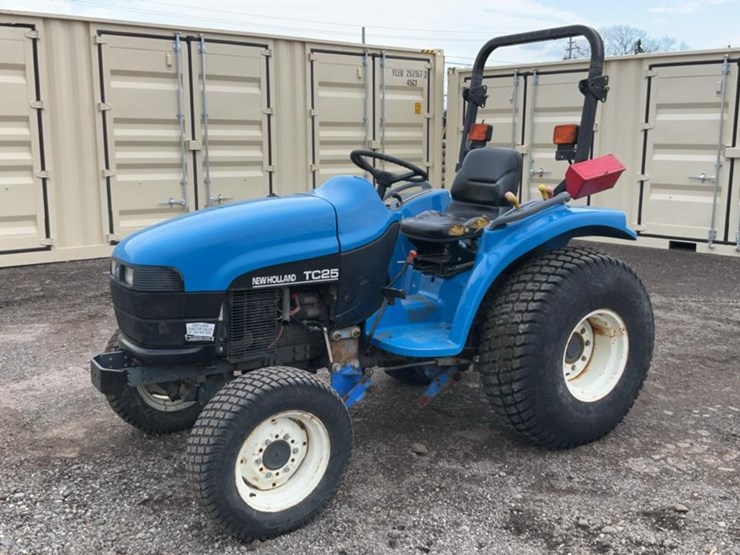 #2400-•-new-holland-tc25s-diesel-tractor-image-1