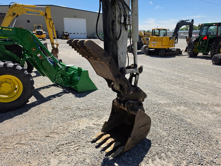 2021-takeuchi-tb290-image-25