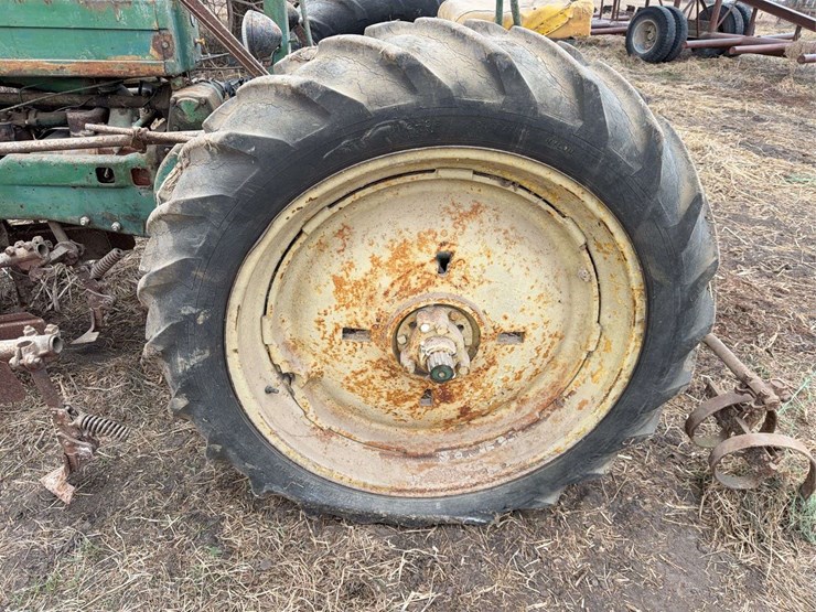 john-deere-b-image-11