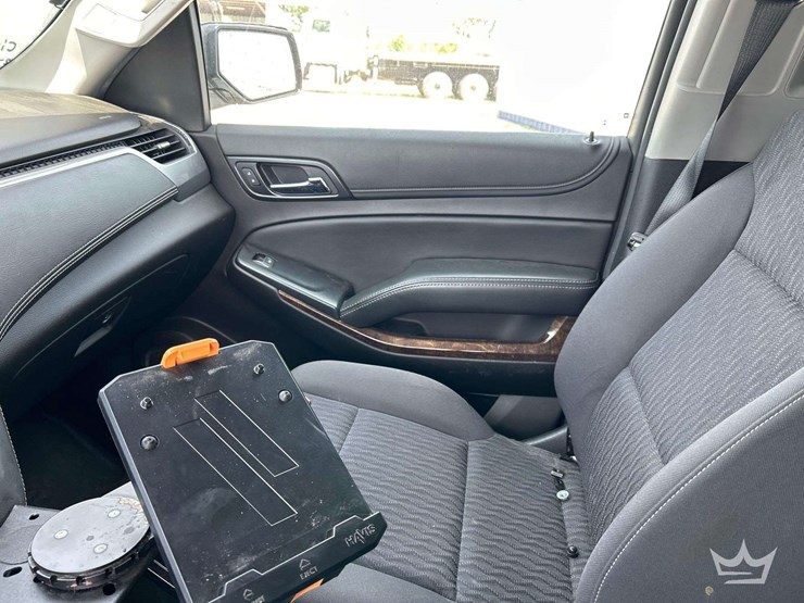 2020-chevrolet-tahoe-image-18