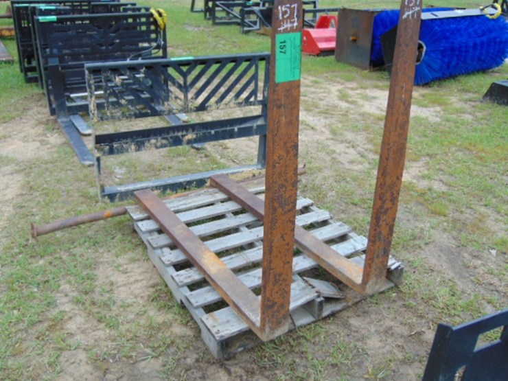 48"-set-of-forks,-bucket-attachment-image-1