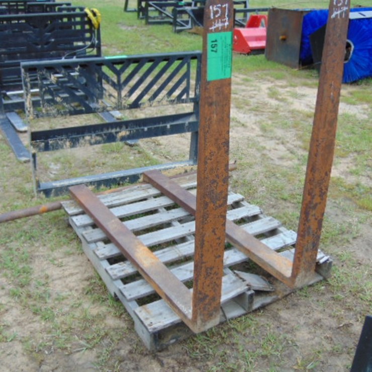 48" SET OF FORKS, BUCKET ATTACHMENT