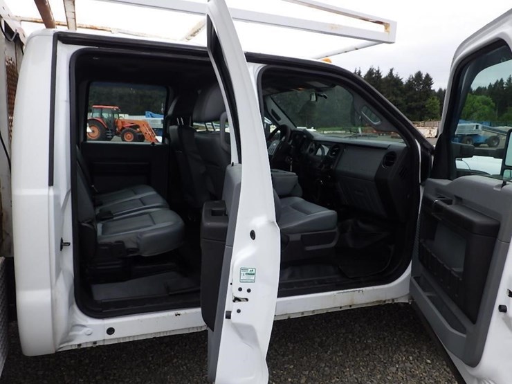 2015-ford-f550-image-26