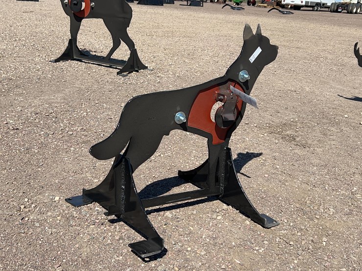 ar500-steel-coyote-shooting-target-with-heart-flapper-image-4