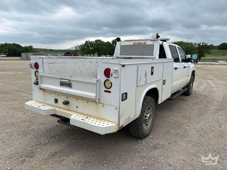 2016-chevrolet-silverado-2500hd-image-3
