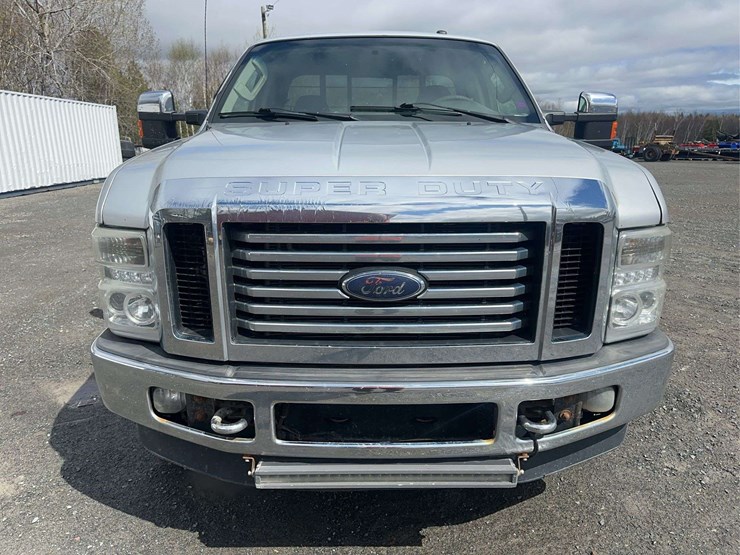 2010-ford-f250-xlt-image-2