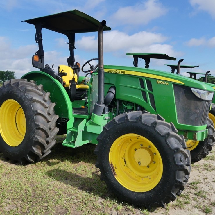 2023 JOHN DEERE 5105M
