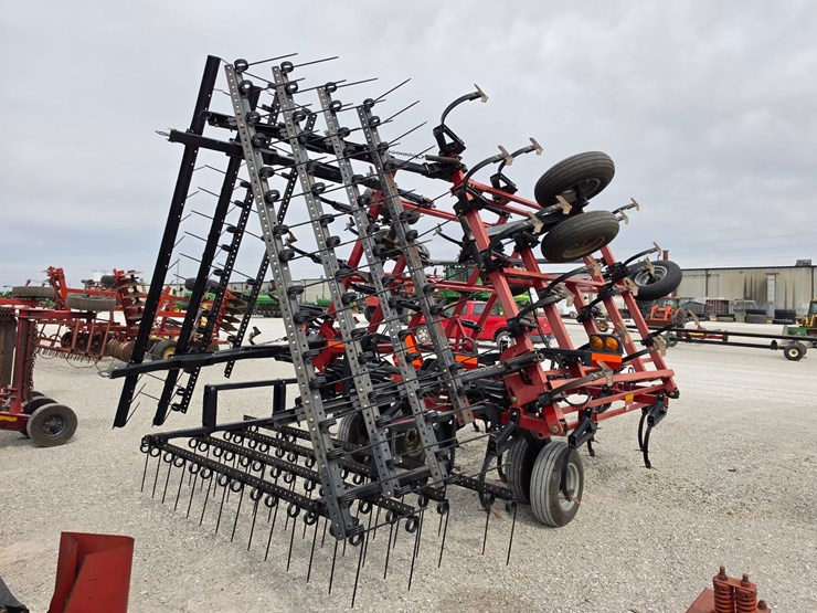 2011-case-ih-200-image-8