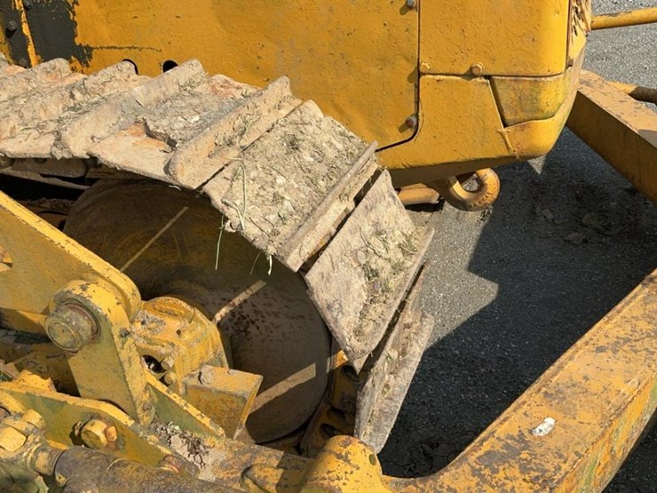 caterpillar-d4-image-36