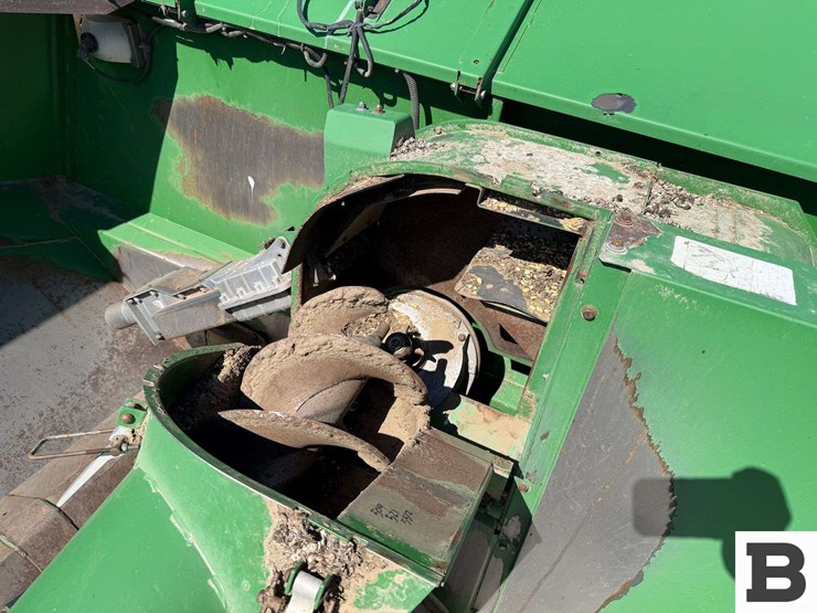 2009-john-deere-9770-sts-image-110