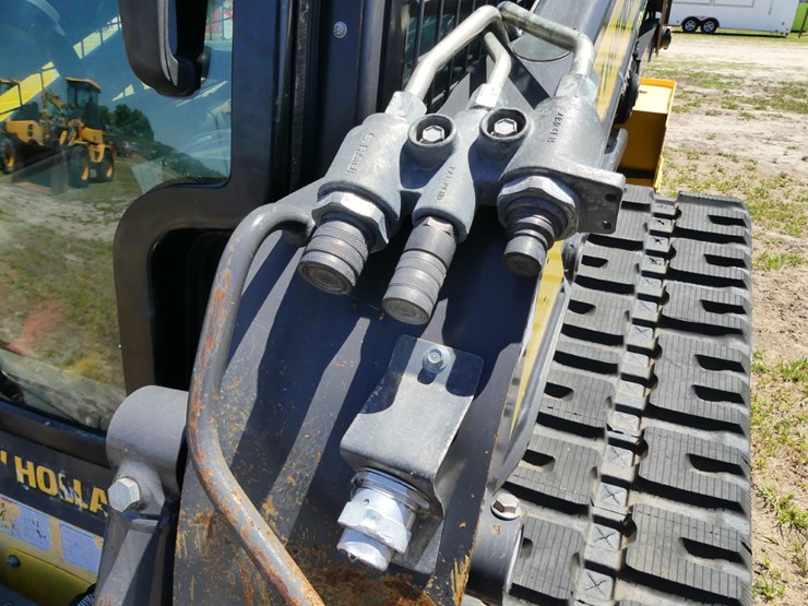 new-holland-c232-image-11