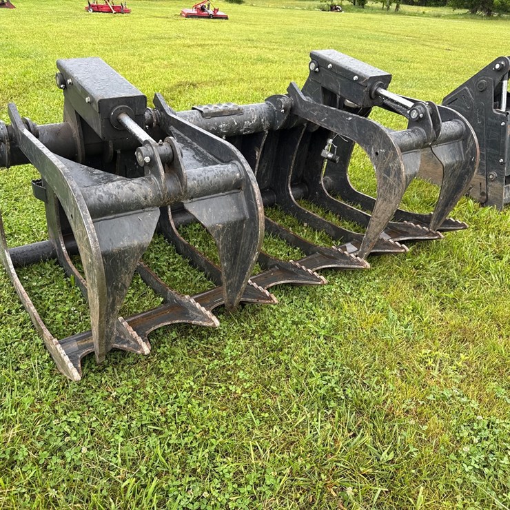 #5 • HD BOBCAT 72” SKID STEER ROOT GRAPPLE