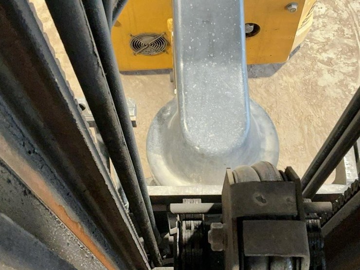 #1301-•-landoll-bendi-series-iv-electric-articulating-forklift-image-28