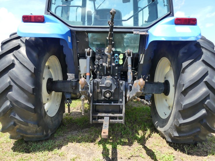 2005-new-holland-tl100a-image-5