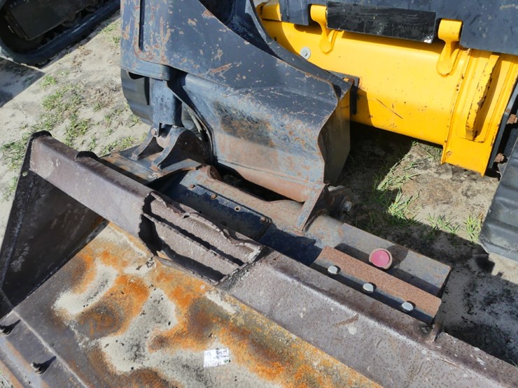 jcb-3ts-8t-image-10