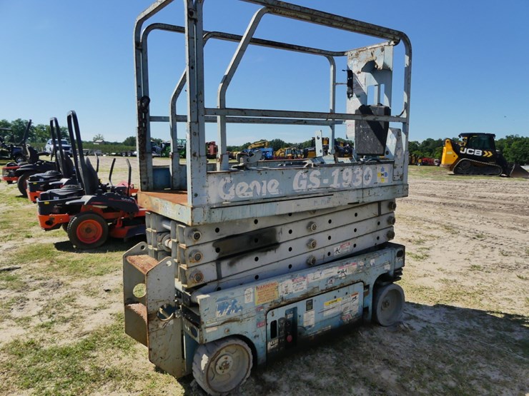 genie-gs1930-image-3