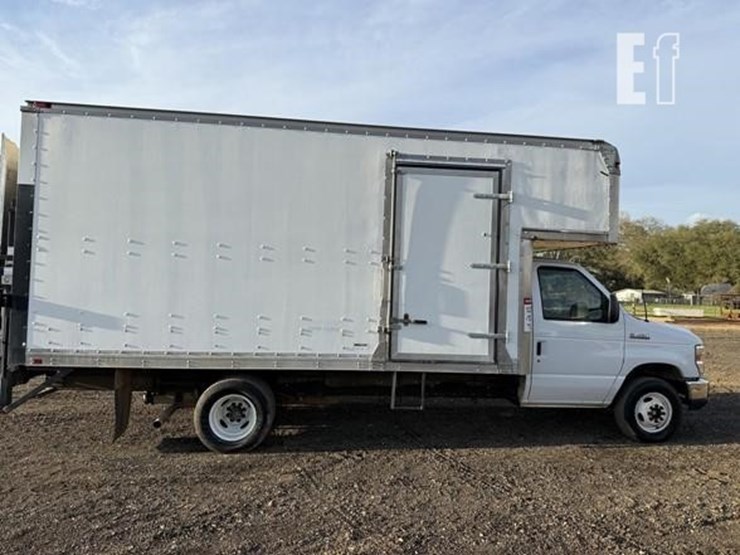 2012-ford-f450-image-5