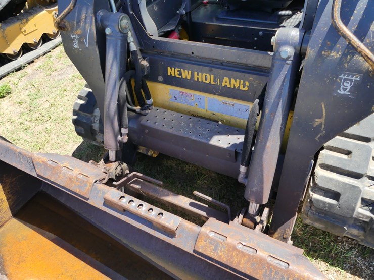 2018-new-holland-c232-image-11