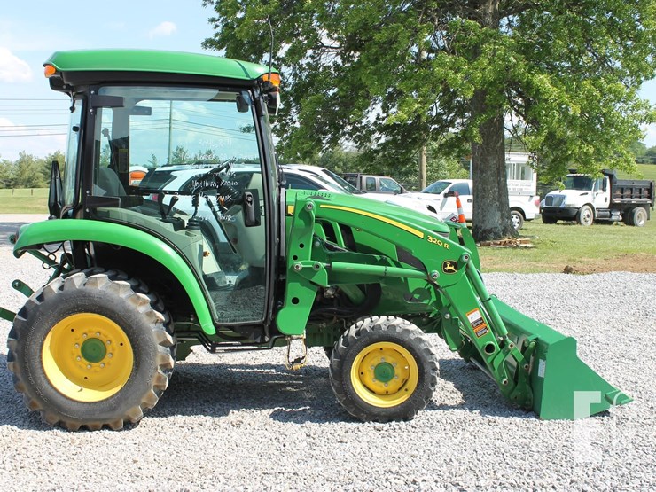 john-deere-3046r-image-7