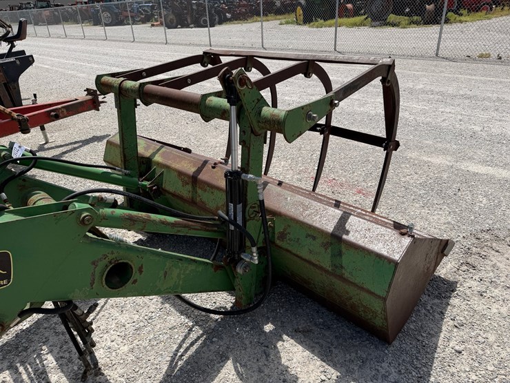 john-deere-158-image-3