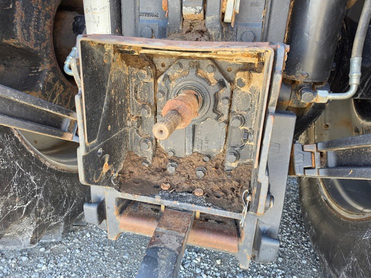 case-ih-mx240-image-14