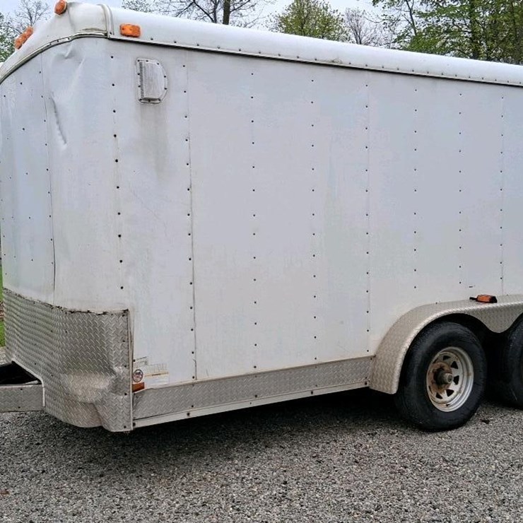 #2252 • 2006 Interstate Double Axle Enclosed Trailer