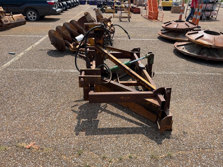 #9058-•-levee-buster-image-1