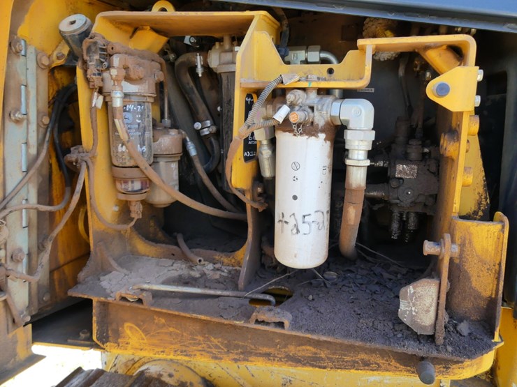 2016-deere-550k-lgp-image-10