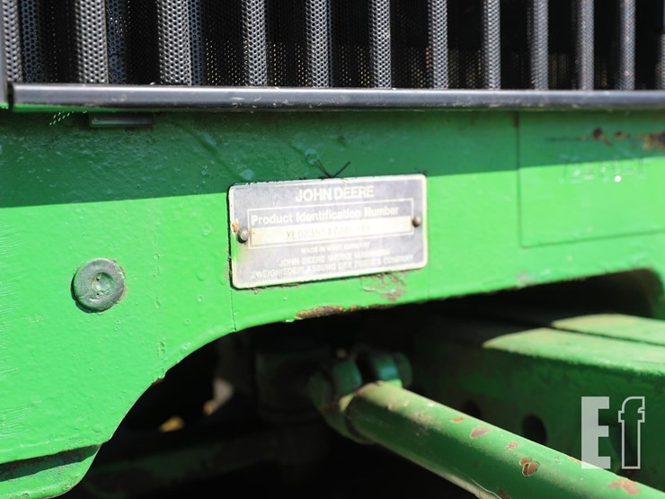 john-deere-2355-image-8