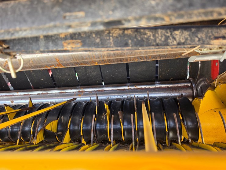2020-new-holland-roll-belt-560-image-7