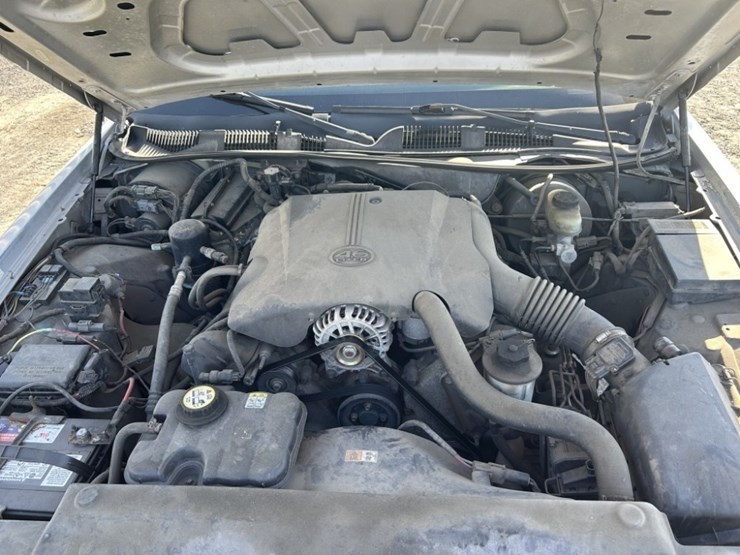 2001-ford-crown-victoria-sedan-image-30
