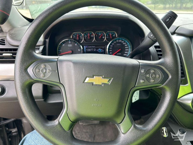 2018-chevrolet-tahoe-image-14