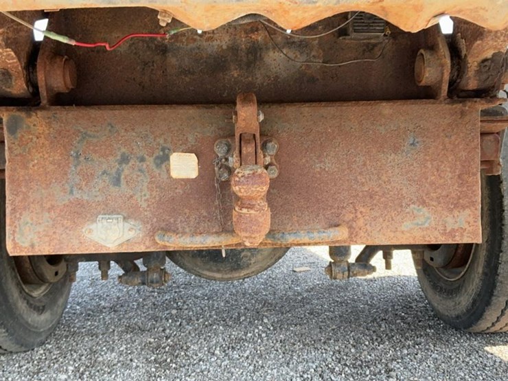 #1951-•-1990-ford-700-dump-truck-image-19