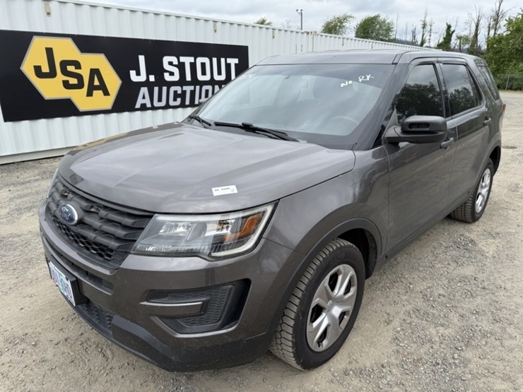 2017-ford-explorer-image-1