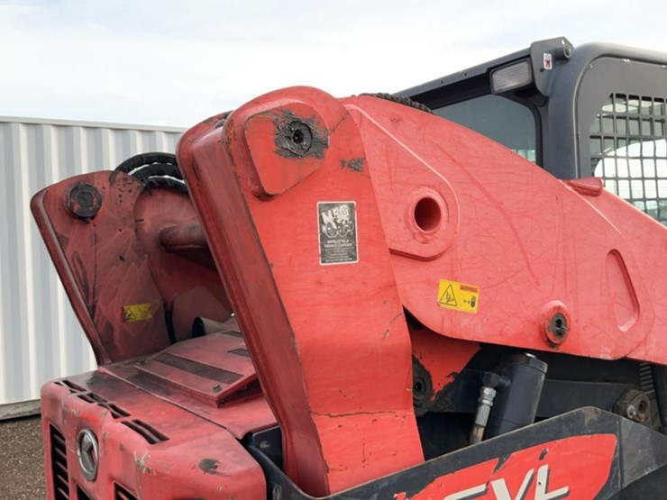 kubota-svl90-2-image-21