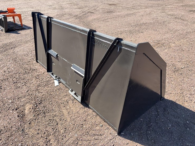 oversized-qt-light-material-bucket-image-4