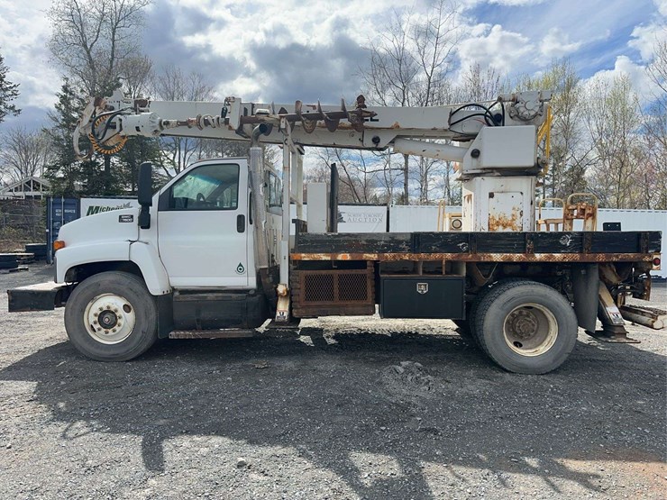 2007-gmc-topkick-c7500-image-8