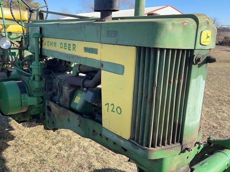 john-deere-720-image-10