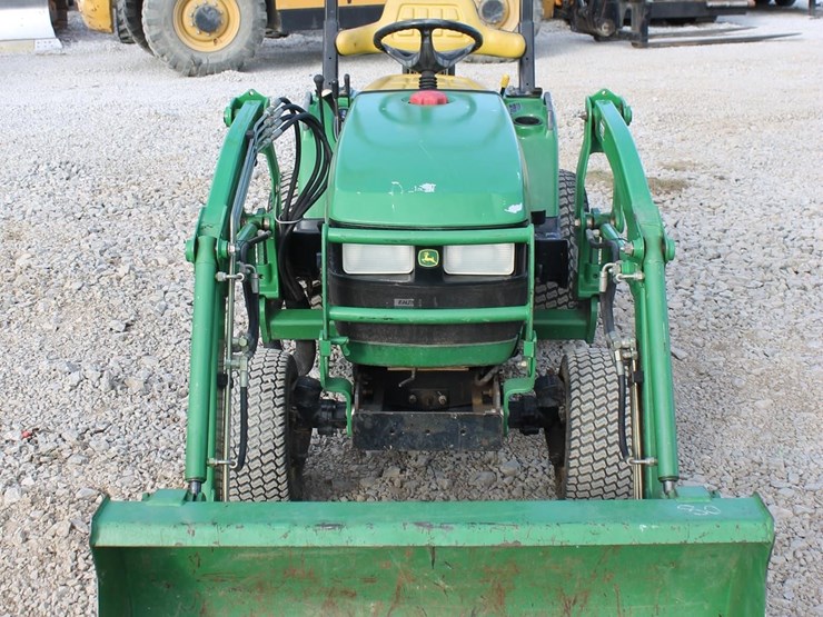 john-deere-2210-image-8